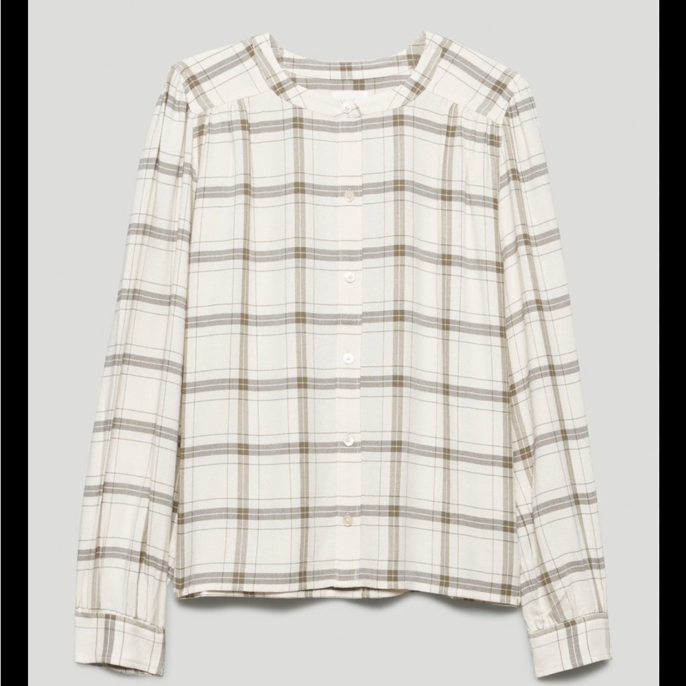 The Calla Button-Up blouse from Wilfred (an Aritzia brand)